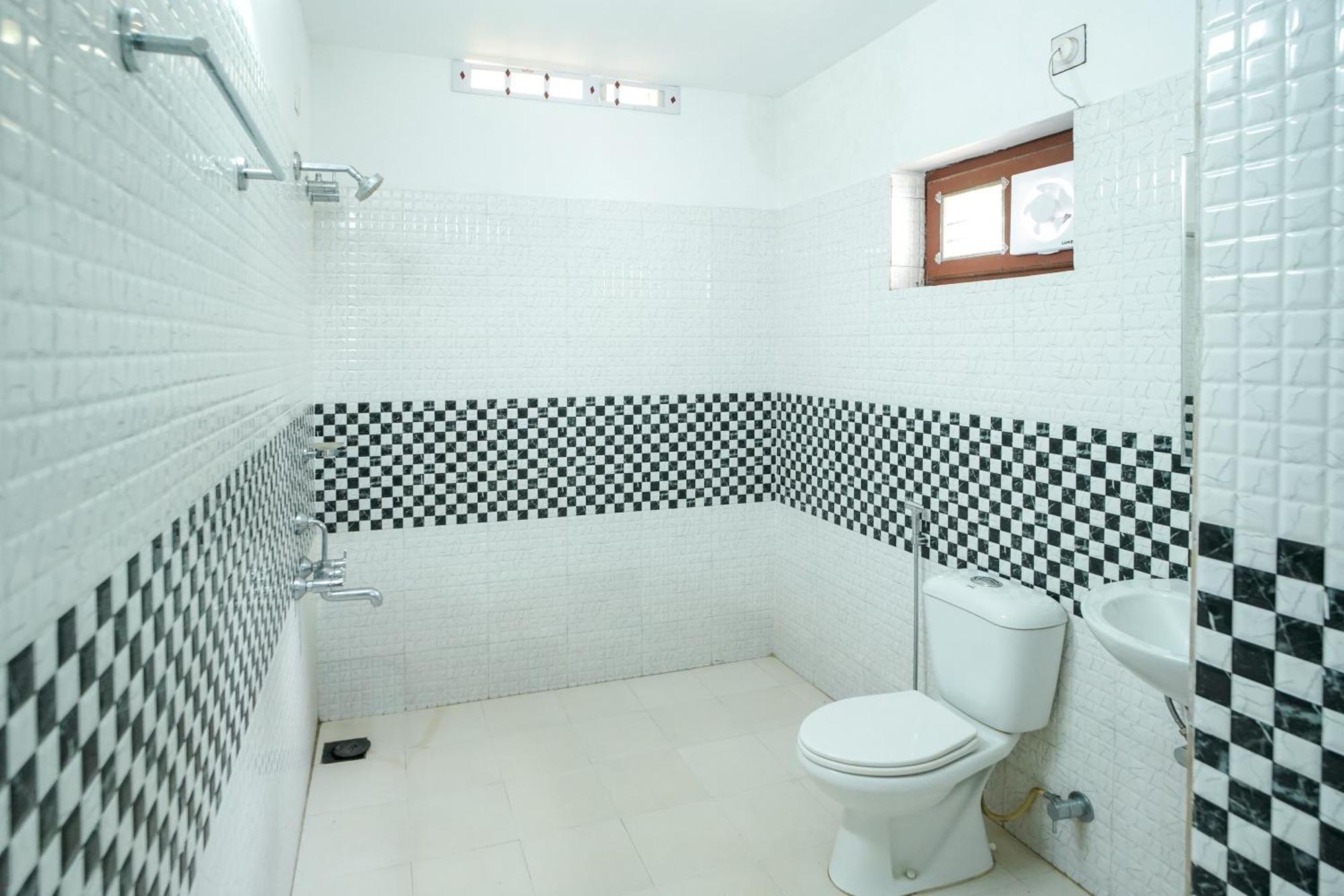 Ferienwohnung Wayanad Palm Grove Retreat G Floor Sultan Bathery Exterior foto
